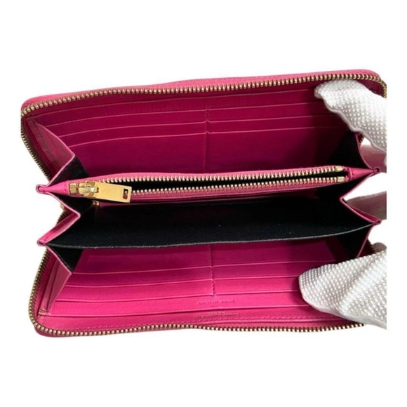 Yves Saint Laurent Fuchsia Clutch with Gold Logo - Picture 5 of 7